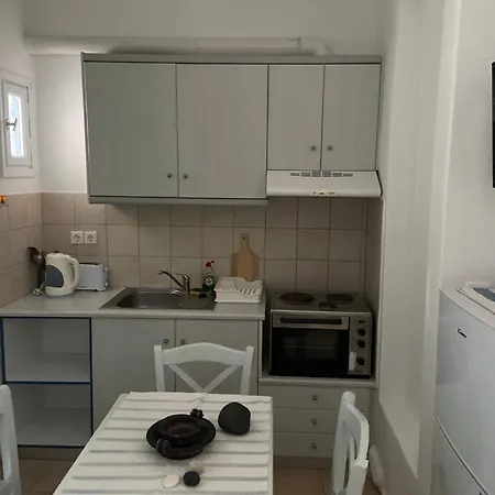 Cycladic Studio With View For 4 With 2 Double Beds Апартаменты